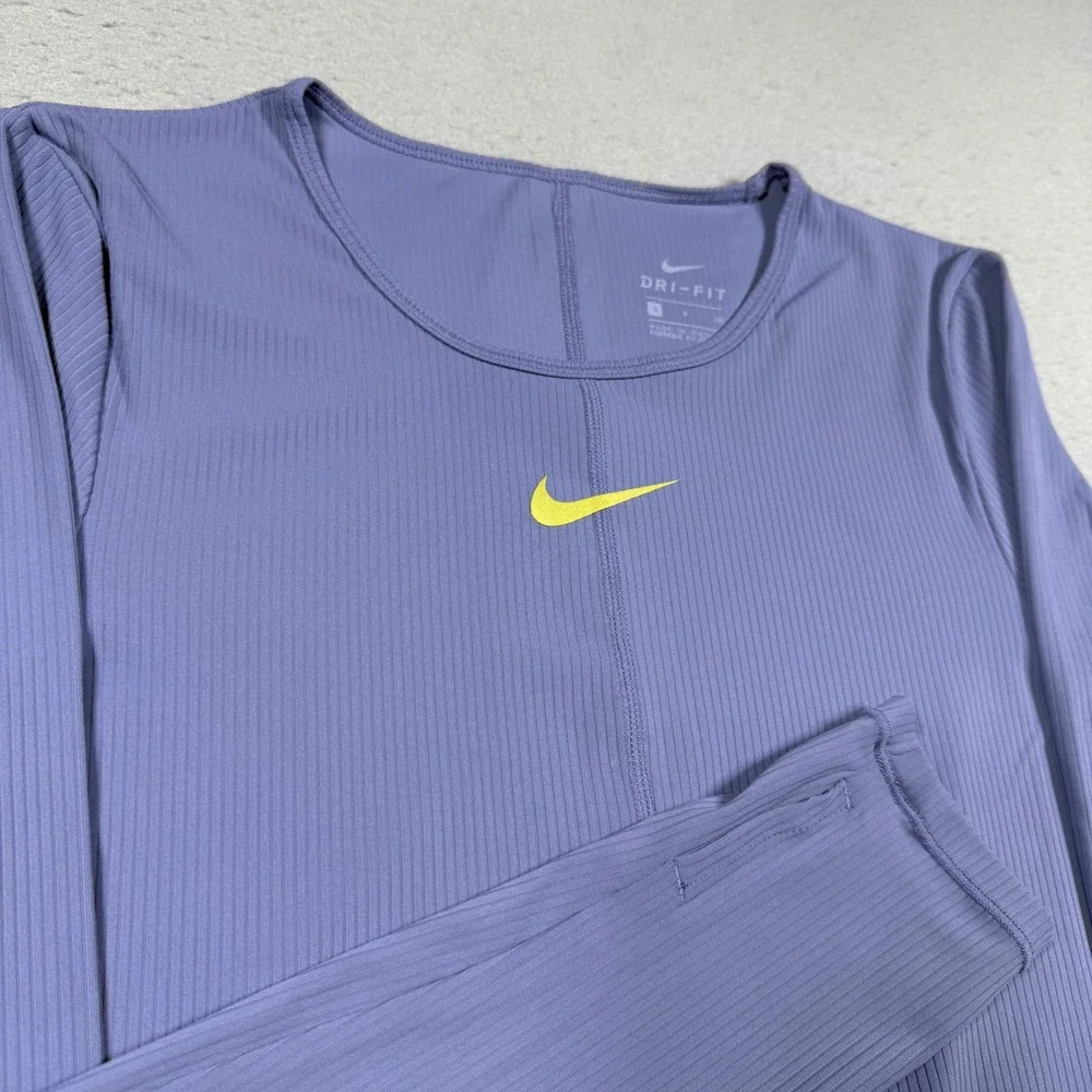 Nike Dri-FIT Womens Long Sleeve Cropped Athletic Training Top Purple Size Small